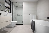https://images.listonce.com.au/custom/160x/listings/27-appleton-st-richmond-vic-3121/861/01808861_img_07.jpg?zZqYY0sCSPk