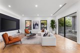 https://images.listonce.com.au/custom/160x/listings/27-baily-street-mount-waverley-vic-3149/269/01990269_img_03.jpg?a014iQyDhEc