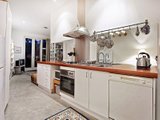 https://images.listonce.com.au/custom/160x/listings/27-barak-road-port-melbourne-vic-3207/875/01793875_img_08.jpg?DUszXYG_PYw