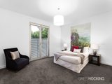 https://images.listonce.com.au/custom/160x/listings/27-barrett-street-albert-park-vic-3206/090/01088090_img_11.jpg?74FIv9I0pY0