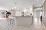 https://images.listonce.com.au/custom/160x/listings/27-bond-street-ferntree-gully-vic-3156/956/01981956_img_05.jpg?wFlDpCOeH_A