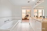 https://images.listonce.com.au/custom/160x/listings/27-bond-street-ferntree-gully-vic-3156/956/01981956_img_12.jpg?ZpboqObTHgk