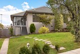 https://images.listonce.com.au/custom/160x/listings/27-brentwood-drive-avondale-heights-vic-3034/087/01736087_img_04.jpg?gMclULH4tKA