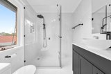https://images.listonce.com.au/custom/160x/listings/27-bridgewater-way-rowville-vic-3178/655/01753655_img_09.jpg?UY9qglE2ljU