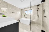 https://images.listonce.com.au/custom/160x/listings/27-bridgewater-way-rowville-vic-3178/655/01753655_img_11.jpg?fJMfT3cz9A4