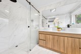 https://images.listonce.com.au/custom/160x/listings/27-bridgewater-way-rowville-vic-3178/655/01753655_img_14.jpg?AP8kBWf5oUI