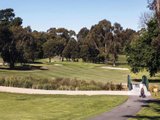 https://images.listonce.com.au/custom/160x/listings/27-brook-crescent-box-hill-south-vic-3128/571/01684571_img_09.jpg?bDKr1gQUS2w