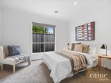 https://images.listonce.com.au/custom/160x/listings/27-cardigan-avenue-alfredton-vic-3350/746/01576746_img_09.jpg?upewaC9U-1E