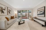 https://images.listonce.com.au/custom/160x/listings/27-charlton-street-mount-waverley-vic-3149/085/01643085_img_02.jpg?3wB-zTXiGRM