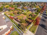 https://images.listonce.com.au/custom/160x/listings/27-clyde-street-box-hill-north-vic-3129/565/01743565_img_02.jpg?QKQsSnDR6yw
