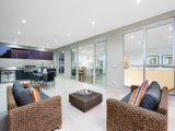 https://images.listonce.com.au/custom/160x/listings/27-corby-street-balwyn-north-vic-3104/323/01684323_img_09.jpg?CZi_2MP5yko