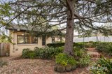 https://images.listonce.com.au/custom/160x/listings/27-coven-avenue-heathmont-vic-3135/240/01933240_img_10.jpg?a77NrFPzNu0