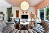 https://images.listonce.com.au/custom/160x/listings/27-de-carle-street-brunswick-vic-3056/937/01704937_img_15.jpg?D10dWP62IqY