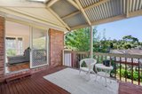 https://images.listonce.com.au/custom/160x/listings/27-dobell-place-mooroolbark-vic-3138/217/01642217_img_10.jpg?X6cRhTE2ZKA