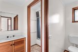 https://images.listonce.com.au/custom/160x/listings/27-erlandsen-avenue-sorrento-vic-3943/703/01905703_img_05.jpg?qBxlAeD9l_Y