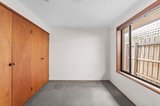 https://images.listonce.com.au/custom/160x/listings/27-erlandsen-avenue-sorrento-vic-3943/703/01905703_img_06.jpg?RbxR91T2XWs