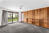 https://images.listonce.com.au/custom/160x/listings/27-erlandsen-avenue-sorrento-vic-3943/703/01905703_img_09.jpg?filc8O02Yrw