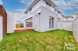 https://images.listonce.com.au/custom/160x/listings/27-florence-street-ormond-vic-3204/831/01910831_img_04.jpg?jPydKKmi8X4