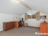 https://images.listonce.com.au/custom/160x/listings/27-george-street-lilydale-vic-3140/979/01524979_img_13.jpg?2cC1o_xg1FA