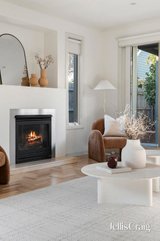 https://images.listonce.com.au/custom/160x/listings/27-giffard-street-williamstown-vic-3016/632/01931632_img_18.jpg?_iLDo1mJVdc