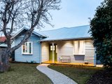 https://images.listonce.com.au/custom/160x/listings/27-hall-street-fairfield-vic-3078/322/00959322_img_17.jpg?6kJrSfQU1O8