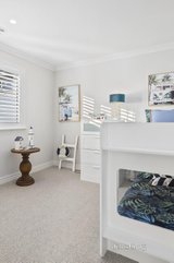 https://images.listonce.com.au/custom/160x/listings/27-heath-road-dromana-vic-3936/486/01541486_img_13.jpg?GAZHw5us230