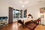 https://images.listonce.com.au/custom/160x/listings/27-heathwood-street-ringwood-east-vic-3135/175/01700175_img_06.jpg?OPRv0uv4RhM