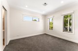 https://images.listonce.com.au/custom/160x/listings/27-heyington-avenue-doncaster-vic-3108/058/01608058_img_03.jpg?ALZlNWErZAk