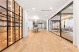 https://images.listonce.com.au/custom/160x/listings/27-hillside-road-mount-waverley-vic-3149/810/01905810_img_08.jpg?HegUpEHAgQ4