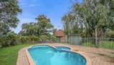 https://images.listonce.com.au/custom/160x/listings/27-homewood-road-cranbourne-south-vic-3977/439/01580439_img_02.jpg?YINlYDZN0Uw