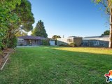 https://images.listonce.com.au/custom/160x/listings/27-huntingdon-avenue-bayswater-north-vic-3153/690/01524690_img_12.jpg?IoqdELZeb1g