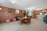 https://images.listonce.com.au/custom/160x/listings/27-huntingfield-drive-doncaster-east-vic-3109/701/01520701_img_03.jpg?9CIwQpRwoqA