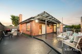 https://images.listonce.com.au/custom/160x/listings/27-jacaranda-avenue-cheltenham-vic-3192/756/01880756_img_15.jpg?9c9X8ZPE93k