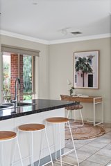https://images.listonce.com.au/custom/160x/listings/27-jack-street-mount-waverley-vic-3149/126/01662126_img_06.jpg?TIY9hDHvSKE