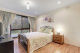 https://images.listonce.com.au/custom/160x/listings/27-jeffrey-drive-ringwood-vic-3134/298/00322298_img_06.jpg?rQvu0BTZvpA