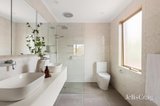 https://images.listonce.com.au/custom/160x/listings/27-kalbar-road-eltham-vic-3095/800/01811800_img_11.jpg?6piOWo6XxCo