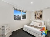 https://images.listonce.com.au/custom/160x/listings/27-kallay-street-croydon-vic-3136/512/01525512_img_16.jpg?Xh1UIrz30xg