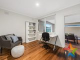 https://images.listonce.com.au/custom/160x/listings/27-kallay-street-croydon-vic-3136/512/01525512_img_18.jpg?iSEJb54PPC8