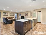 https://images.listonce.com.au/custom/160x/listings/27-kingston-way-mooroolbark-vic-3138/420/01526420_img_06.jpg?l-dvPZ8-uSg