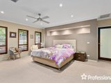 https://images.listonce.com.au/custom/160x/listings/27-kingston-way-mooroolbark-vic-3138/420/01526420_img_07.jpg?aYTUoLeN0eQ