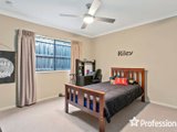 https://images.listonce.com.au/custom/160x/listings/27-kingston-way-mooroolbark-vic-3138/420/01526420_img_11.jpg?RlcqQHEcz3I