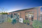 https://images.listonce.com.au/custom/160x/listings/27-koala-court-whittington-vic-3219/647/01698647_img_09.jpg?kirR-k6KieU