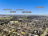 https://images.listonce.com.au/custom/160x/listings/27-koala-court-whittington-vic-3219/647/01698647_img_10.jpg?pJ5RTG1KN9E