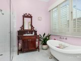 https://images.listonce.com.au/custom/160x/listings/27-laverton-street-williamstown-vic-3016/069/01203069_img_09.jpg?hKR0kTbU4jw