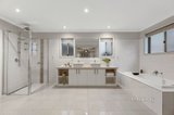 https://images.listonce.com.au/custom/160x/listings/27-lemana-crescent-mount-waverley-vic-3149/512/01717512_img_09.jpg?N_7K1EWbcLQ
