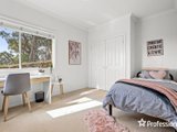 https://images.listonce.com.au/custom/160x/listings/27-lily-road-lilydale-vic-3140/785/01525785_img_16.jpg?BzIdUF0STAQ