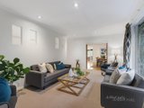 https://images.listonce.com.au/custom/160x/listings/27-lisbeth-avenue-donvale-vic-3111/526/00940526_img_05.jpg?qiKWsB8BDio