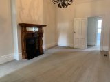 https://images.listonce.com.au/custom/160x/listings/27-malmsbury-street-kew-vic-3101/054/01797054_img_03.jpg?WOqlpVjsifo