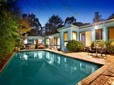 https://images.listonce.com.au/custom/160x/listings/27-manniche-avenue-mont-albert-north-vic-3129/098/01685098_img_10.jpg?bkN81nVWu70
