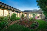 https://images.listonce.com.au/custom/160x/listings/27-marston-street-bentleigh-vic-3204/065/00539065_img_08.jpg?Us7q7q0CmUM